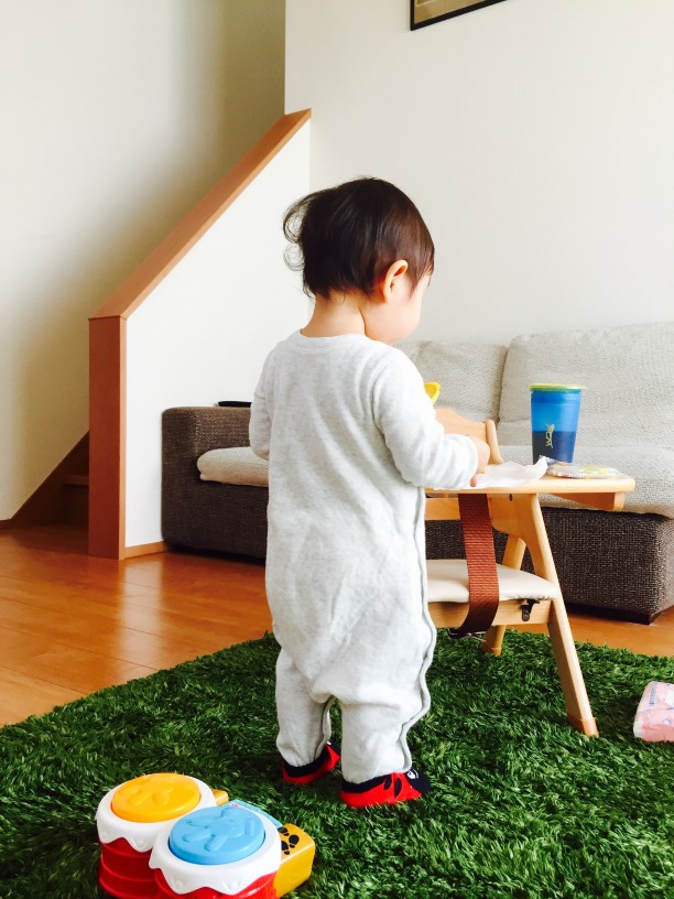 こはるちゃん後ろ姿