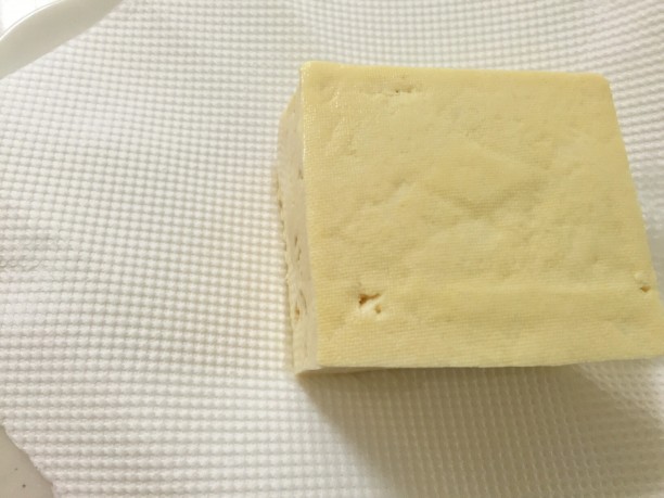 塩こうじをふき取る