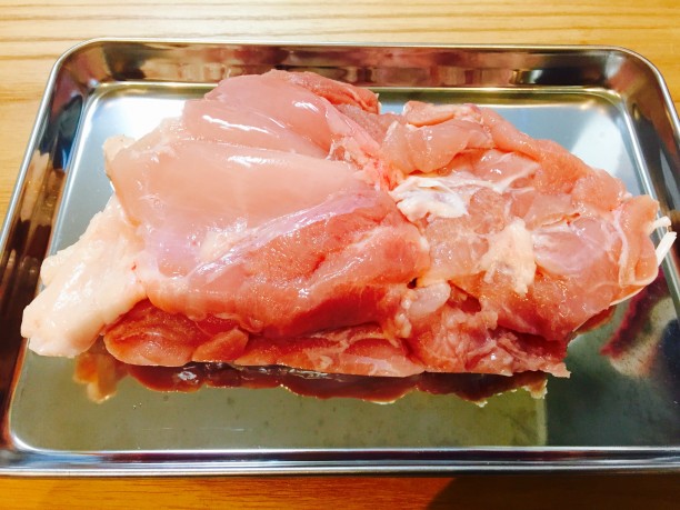 もも肉を常温に戻す
