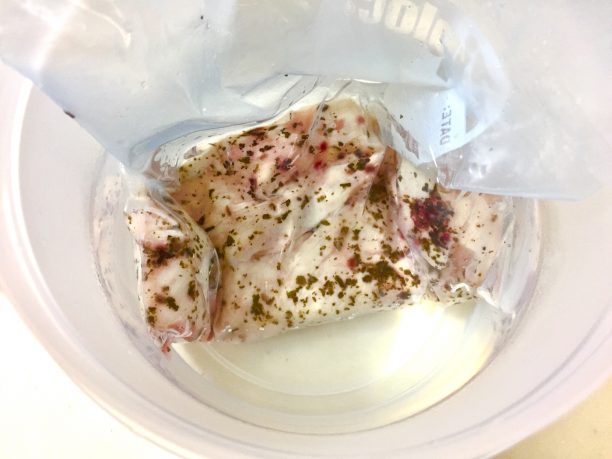 内容器に入れお湯を注ぐ