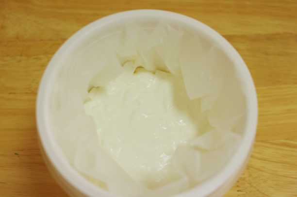 水切りヨーグルトを作る