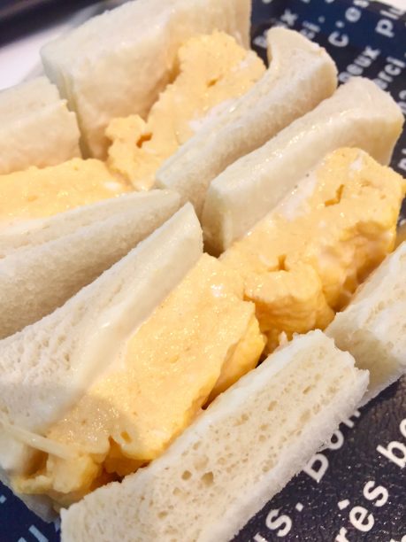 厚焼たまごサンド完成