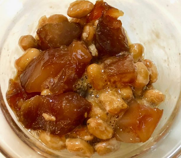 漬けマグロを納豆を和える