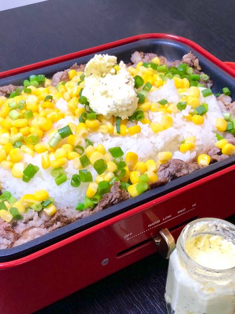 ホットプレート上の材料