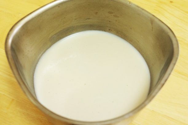 甘酒と牛乳を温める