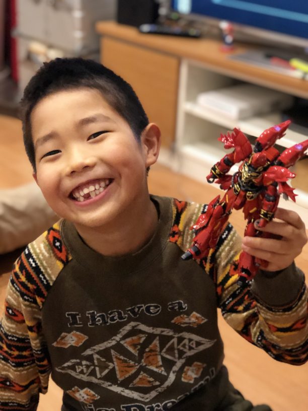 ガンプラで遊ぶせんちゃん