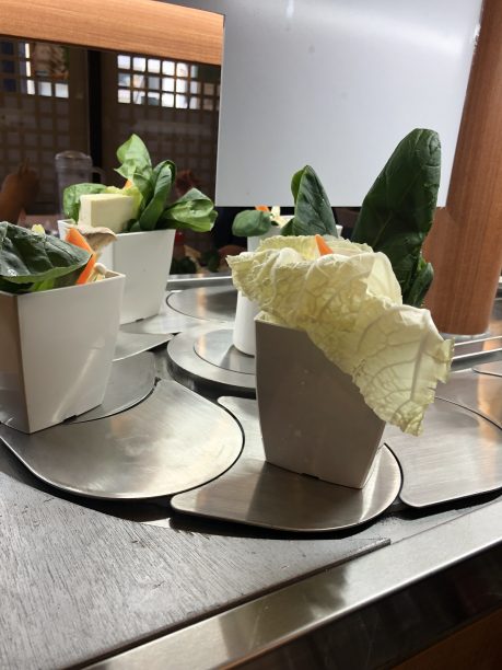 レーンで回る具材