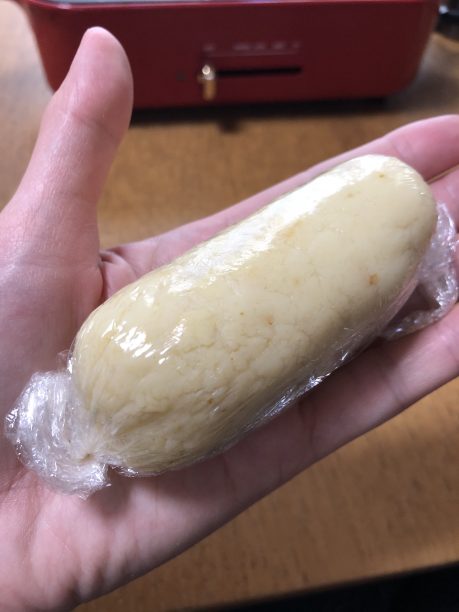 形を整えたチーズ