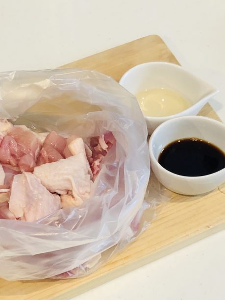 鶏もも肉、酒、しょうゆ