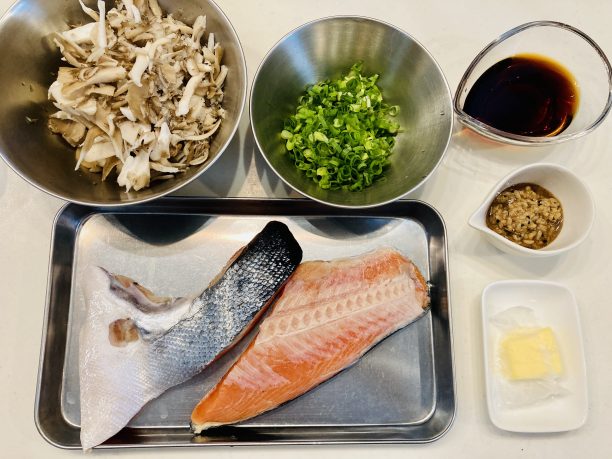 鮭と舞茸の炊き込みご飯の材料